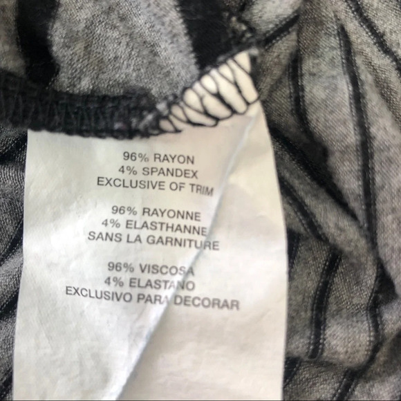 Jessica Simpson Striped Maternity Top Small - Picture 6 of 8